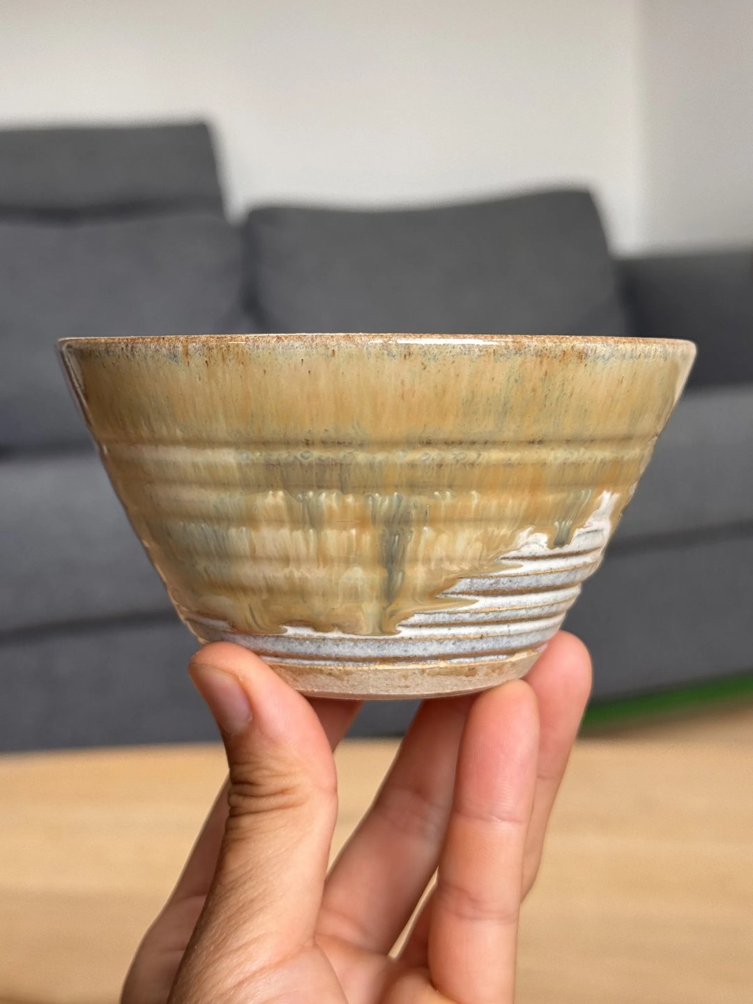 Small bowls with carved ridges, toasted honey with blue-grey streaks, view 3