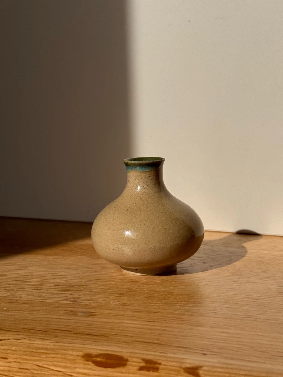 Bud vase, lightly speckled, sandy beige with viridian lip, view 2